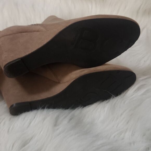 BCBG Paris Wyno Wedge Bootie Sz. 39 - Picture 8 of 9